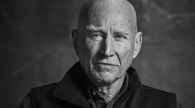 Sebastião Salgado, renomado fotógrafo brasileiro.