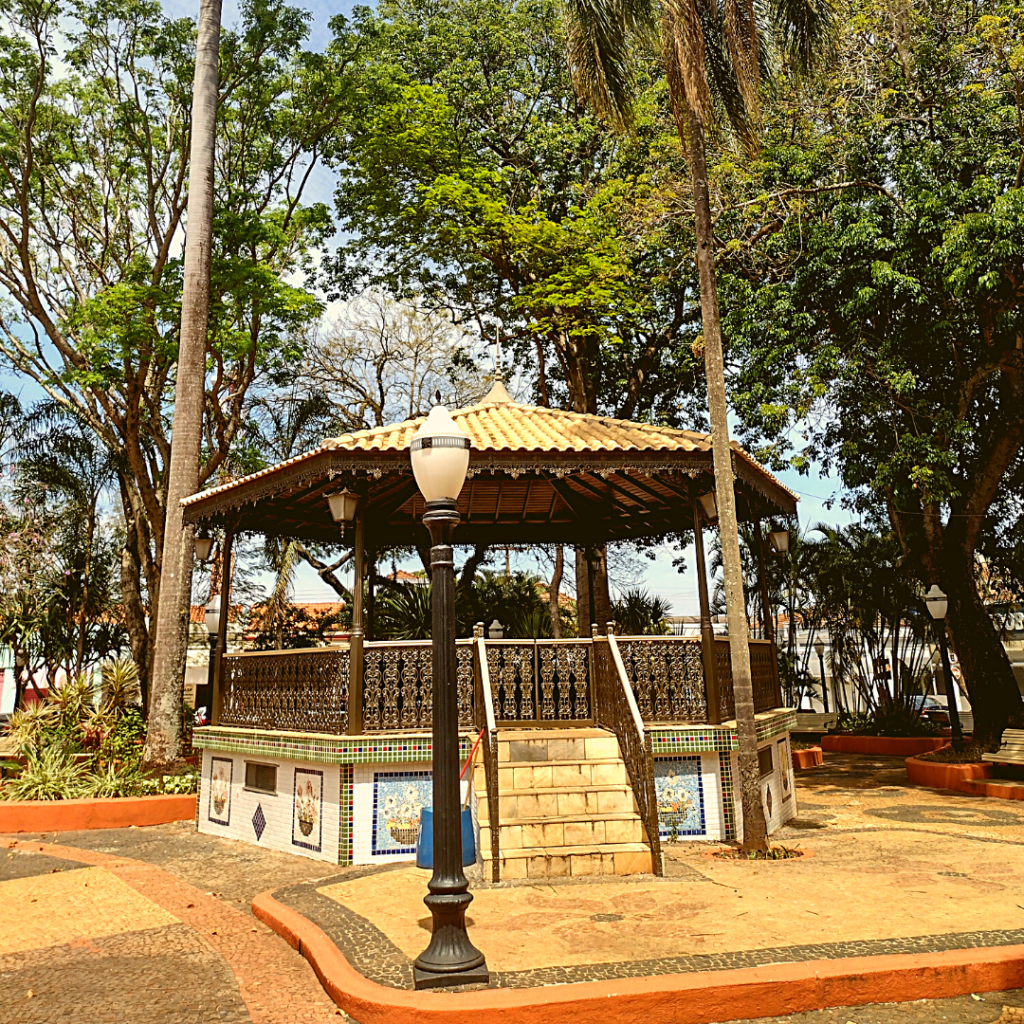 Coreto na praça Gustavo Teixeira