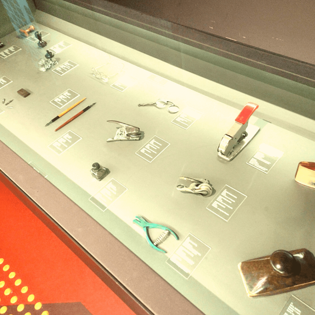 Objetos antigos de imigrantes. 