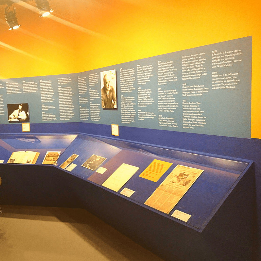 Exposição Vinicius de Moraes “Por toda a minha vida” no Farol Santander.