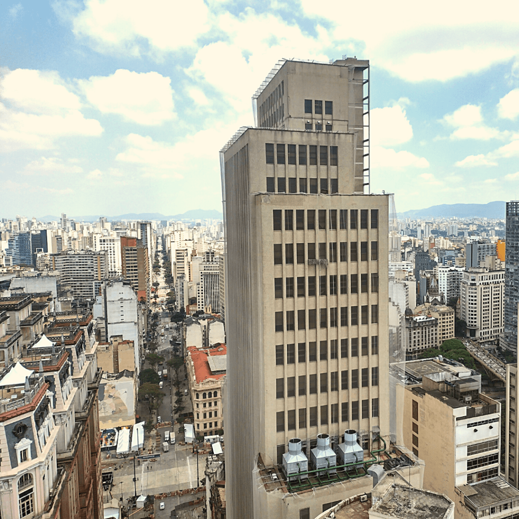 Cidade de São Paulo vista do Mirante do Farol Santander.