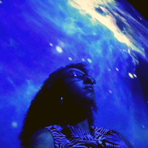 Exposição imersiva Oceanvs - Imersão em Azul no Farol Santander.